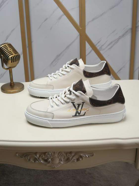 Picture of Louis Vuitton Shoes _SKULVsz38-45mnf012615195